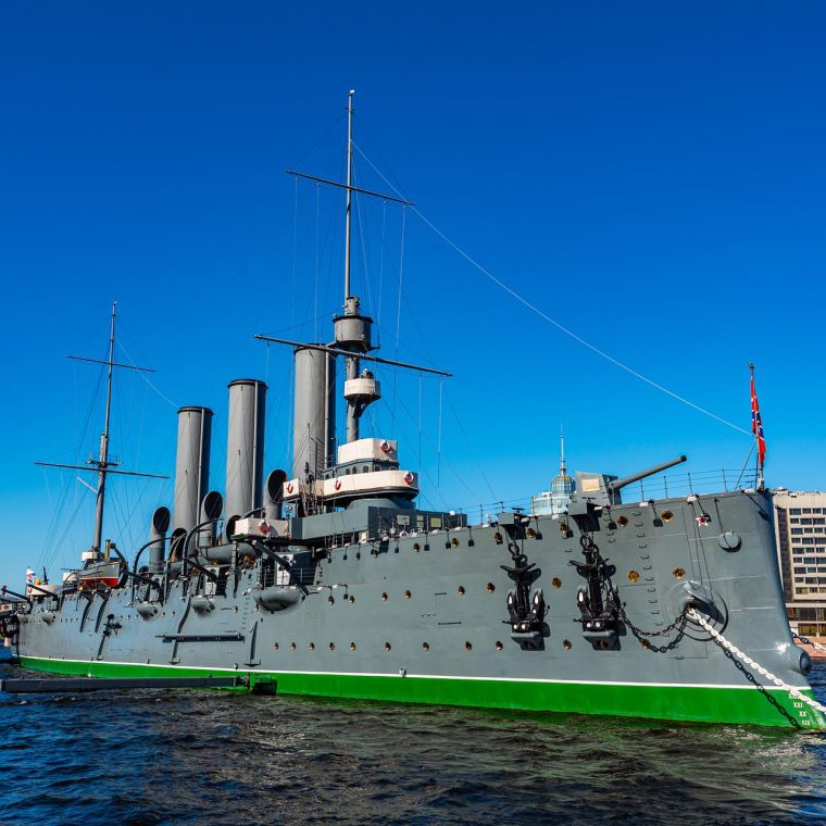 Обзорная экскурсия по городу с посещением крейсера «Аврора» (ГРУППОВАЯ)